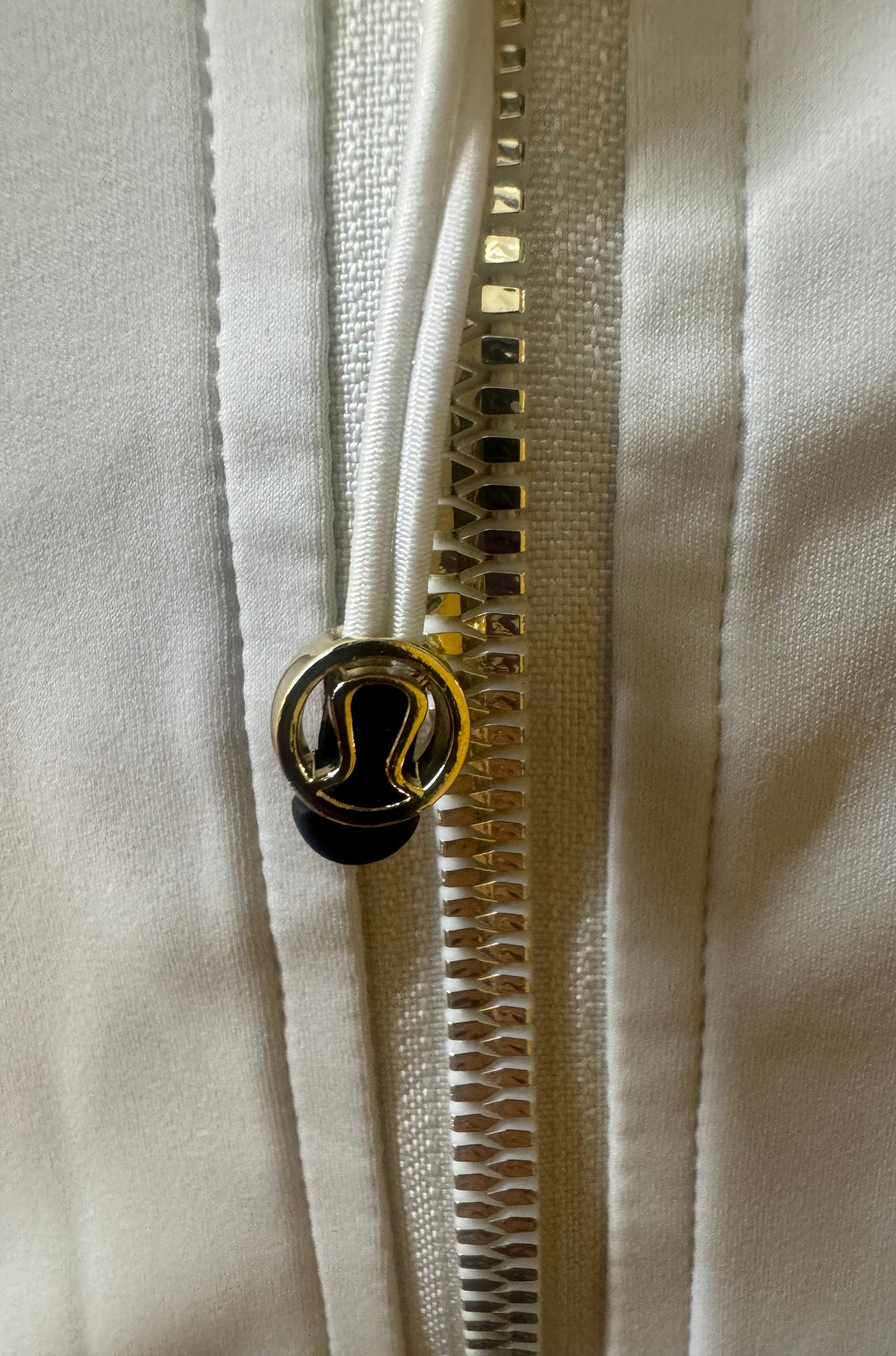 Lululemon Define Jacket Nulu New Light Ivory/Gold Size 8 Womans