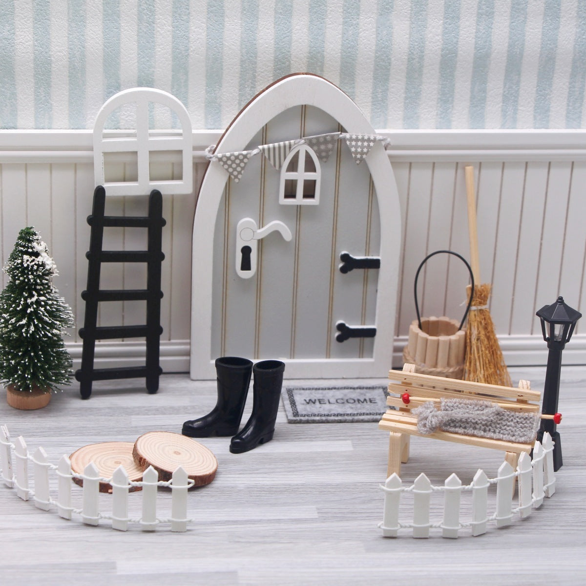 Doll House Wooden Gray Courtyard Set